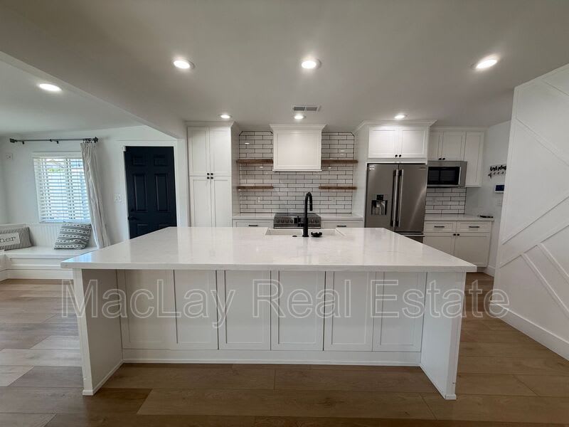 1363 W Los Lagos Vista Ave – photo 4