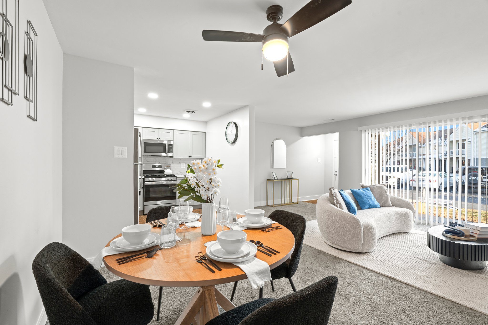 Waterside Apartments – photo 5