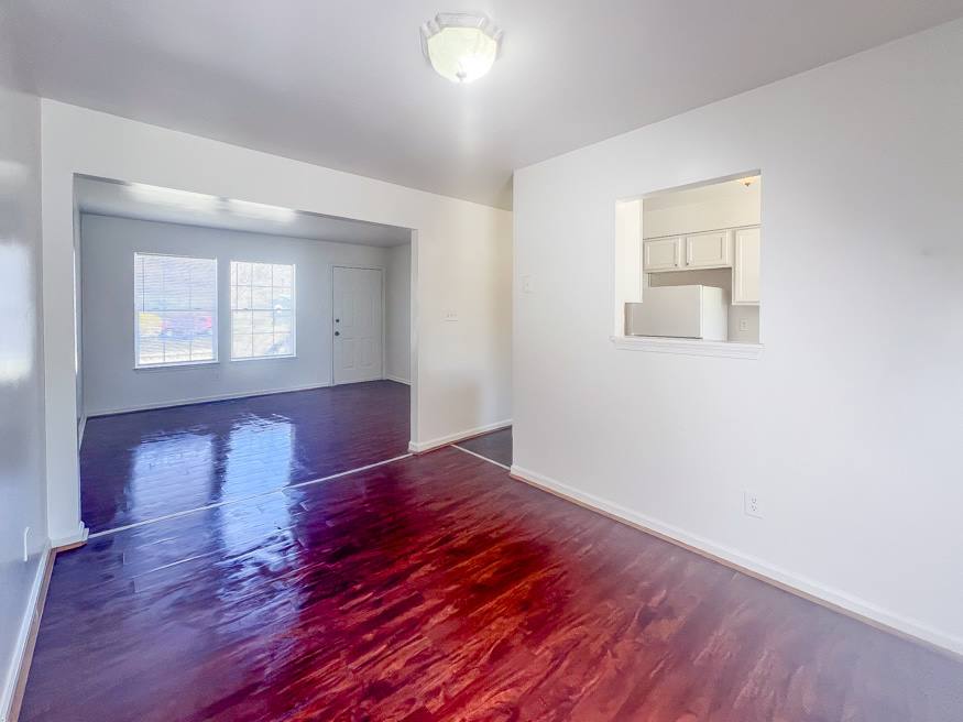 66 Washington St – photo 3