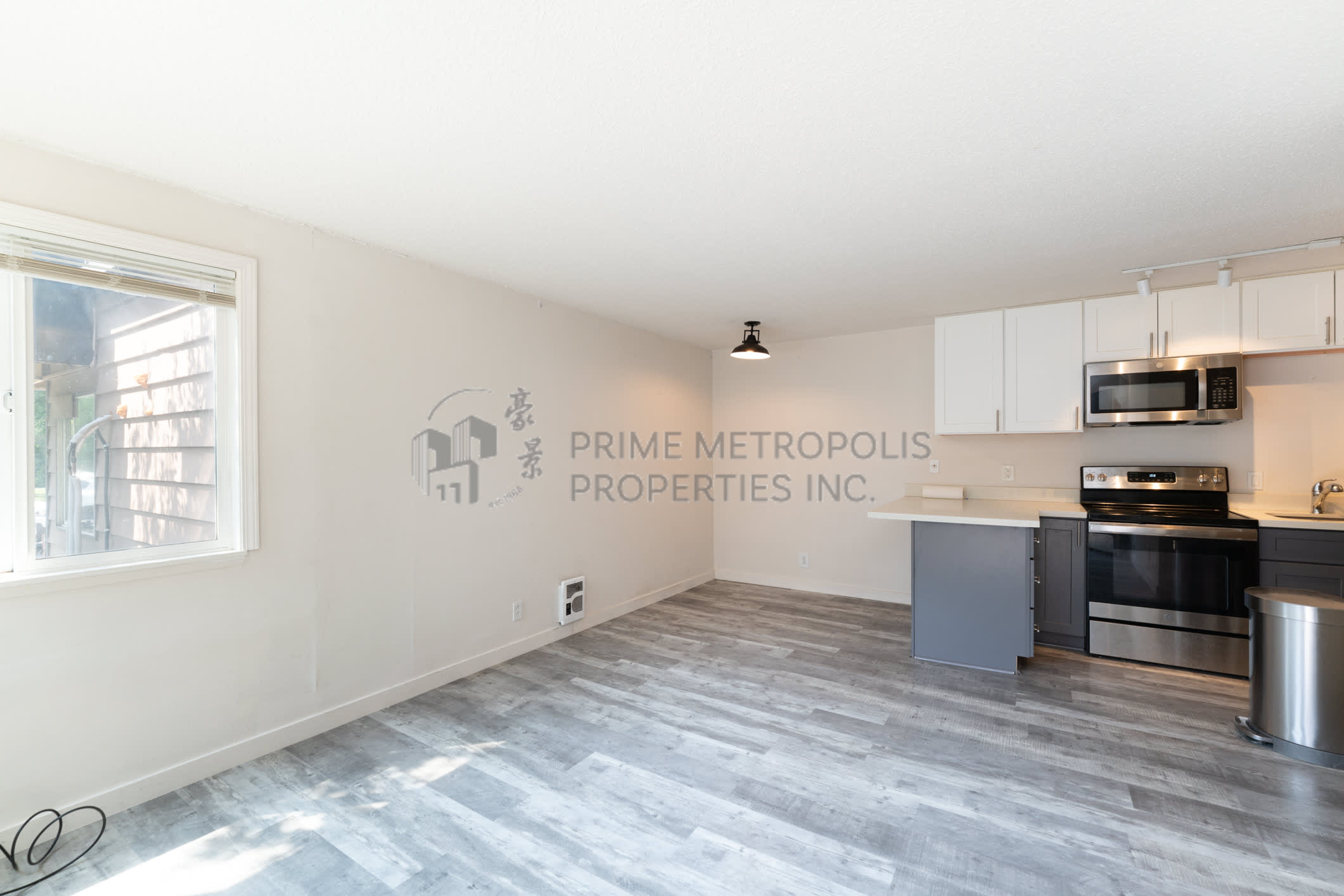 7810 E Green Lake Drive N – photo 4