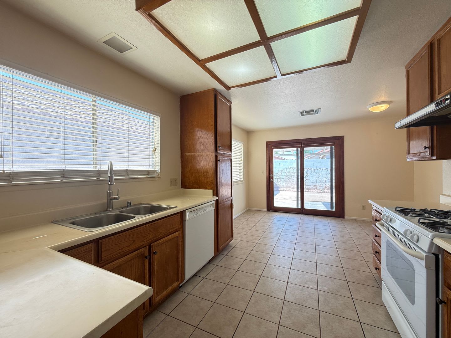 7756 Cobden Ct – photo 5