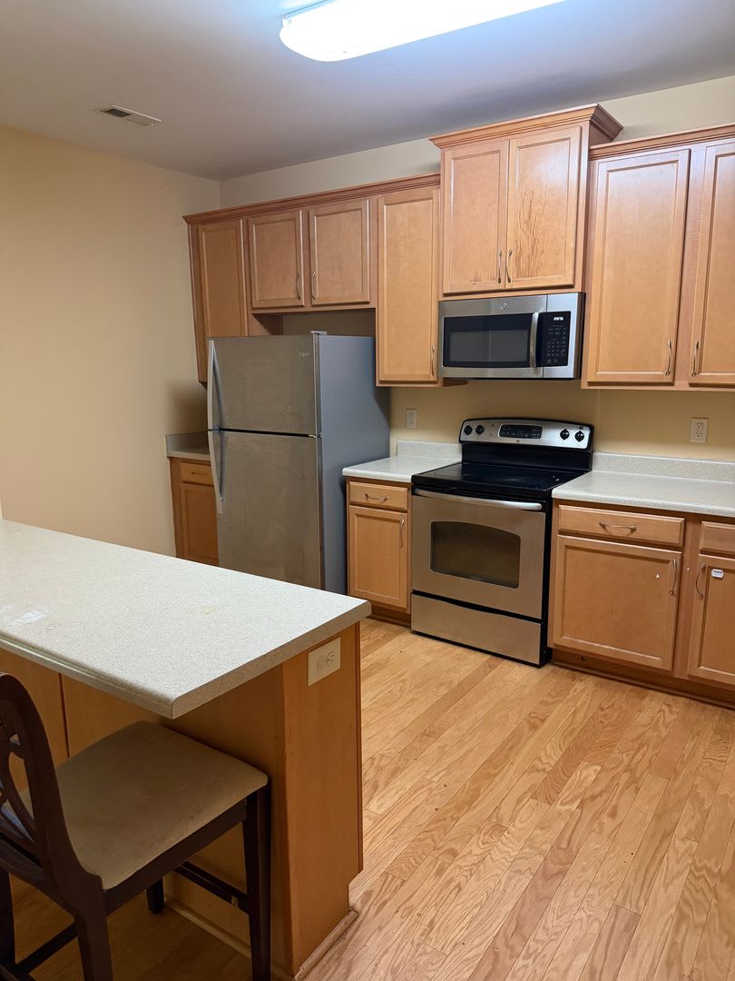 Charming 3-bedroom, 2.5-bathroom home in the heart of Raleigh – photo 2