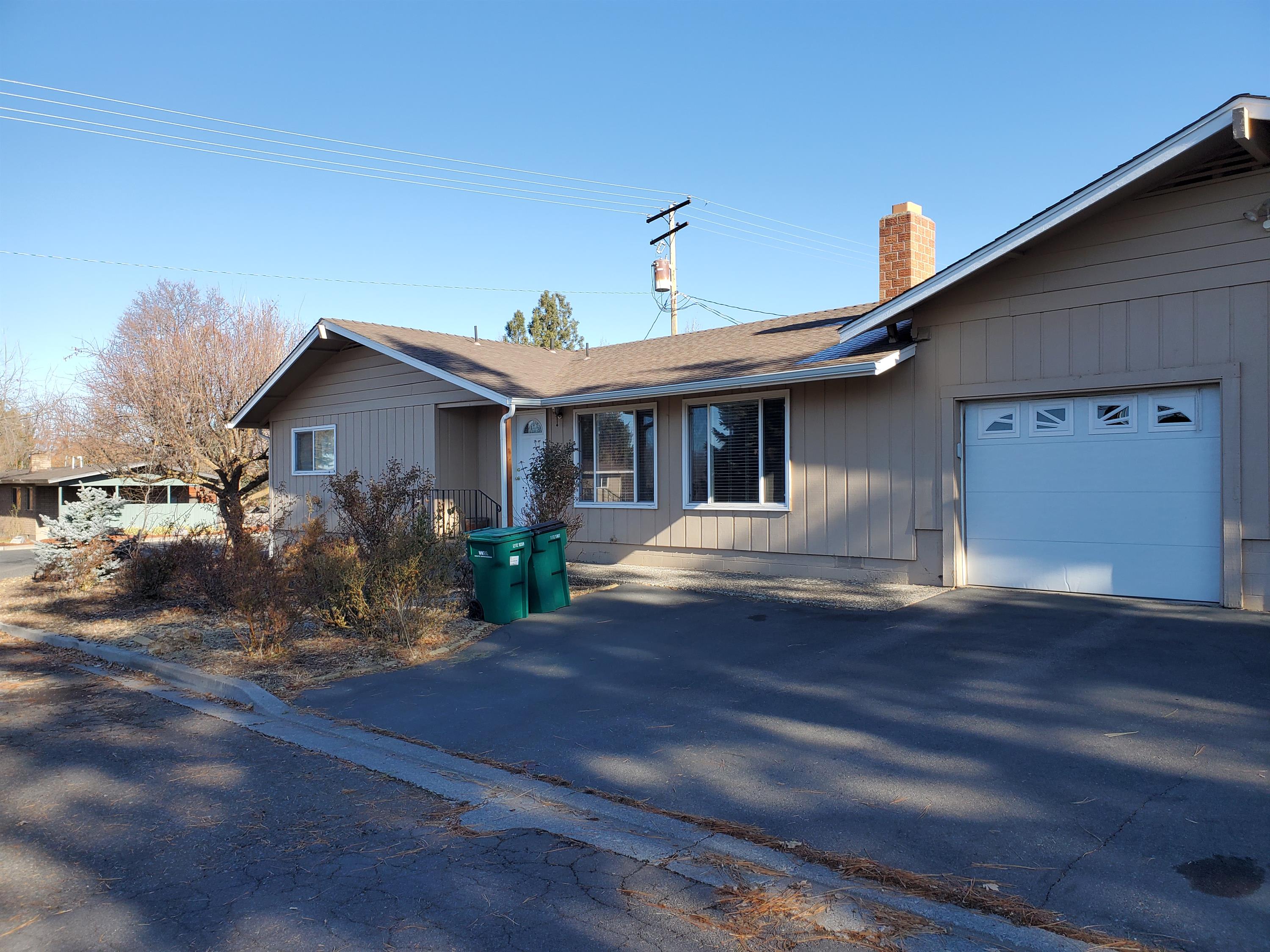2467 Hawkins St – photo 1