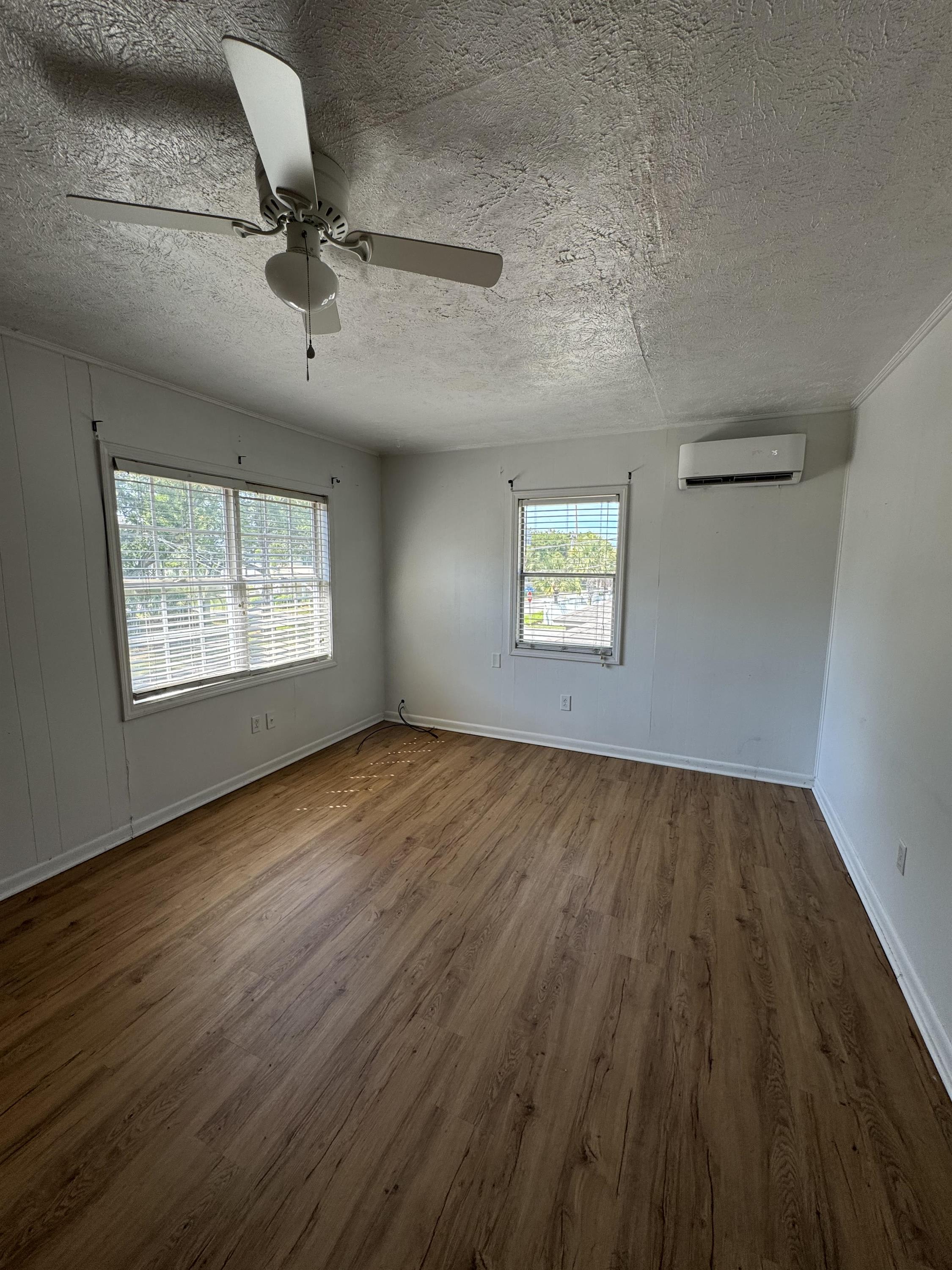 212 NORTH DOGWOOD – photo 1