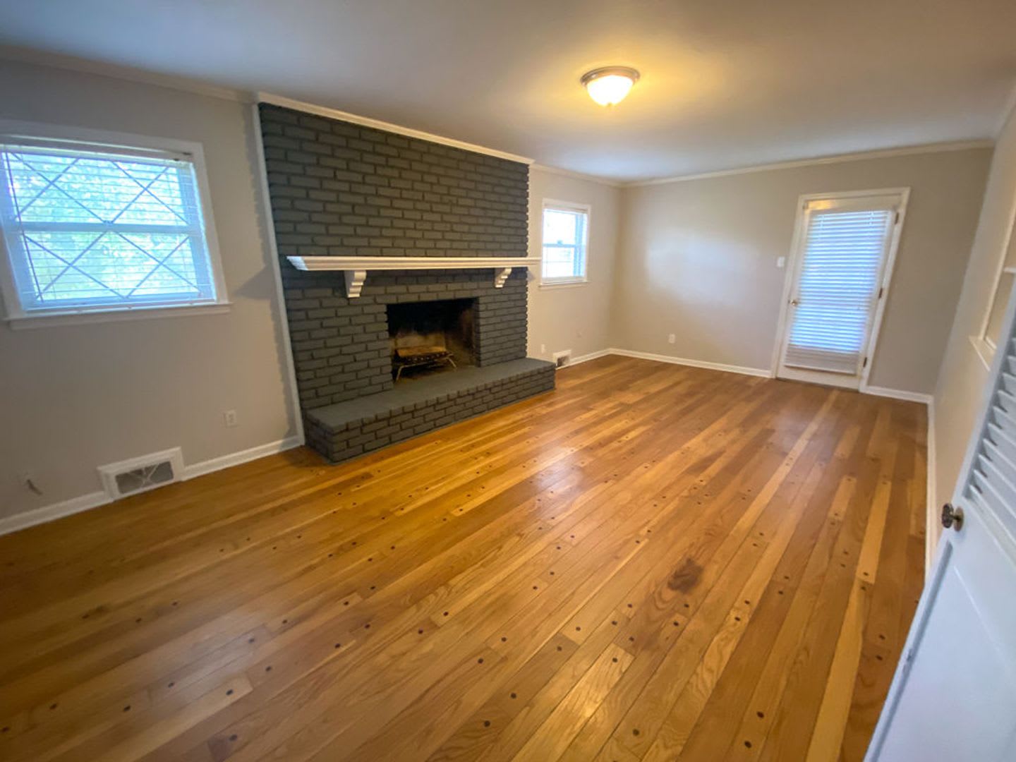4 bed, 2.5 bath home in East Memphis near CBHS, Shelby Farms, and Baptist Hospital – photo 3