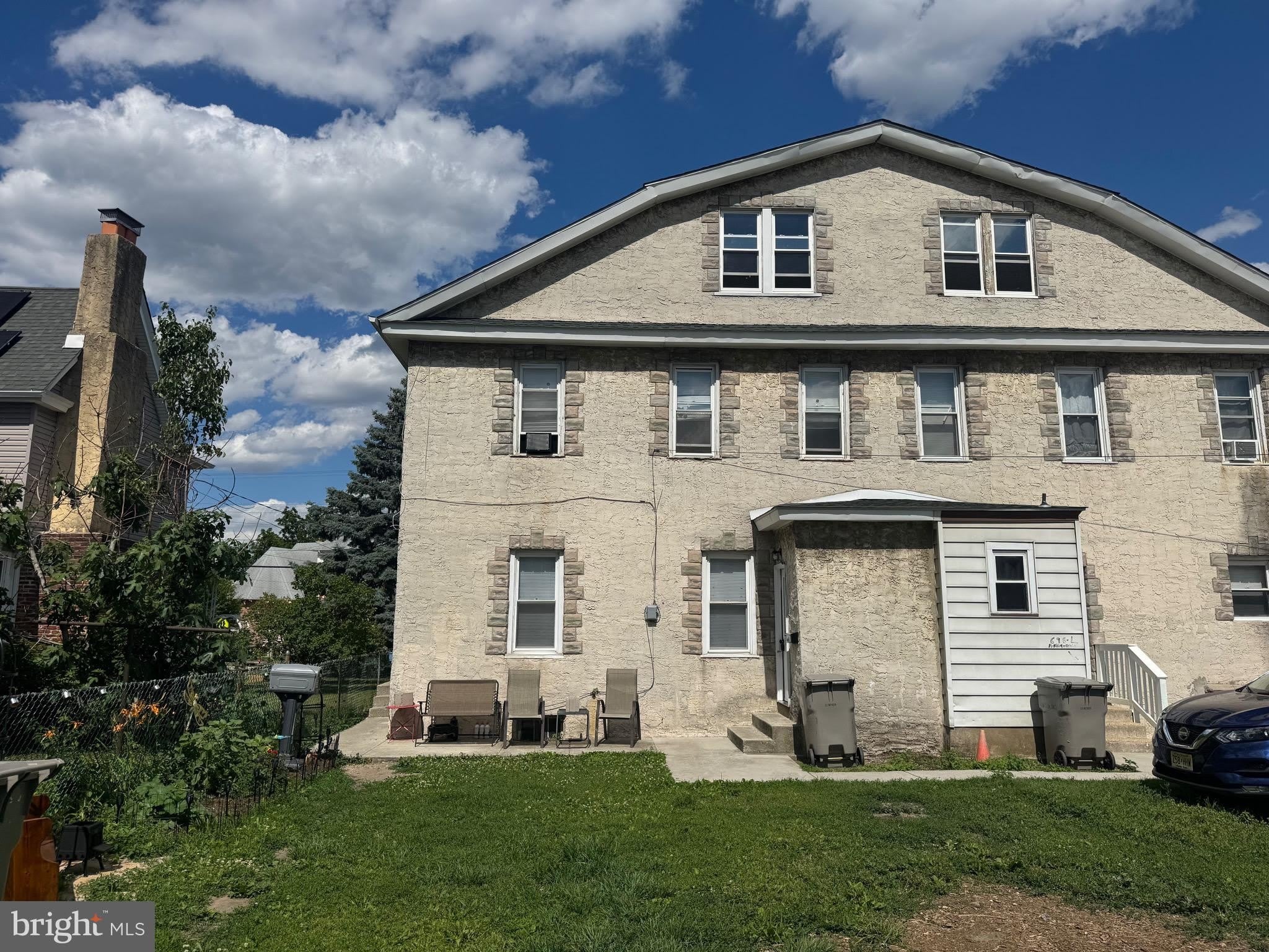 694 N DELAWARE Street – photo 1