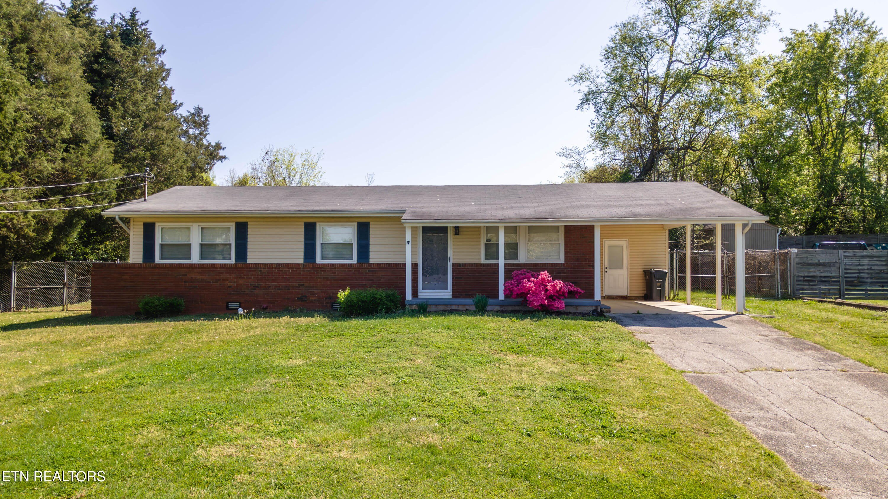 4821 Gettysburg Rd – photo 5