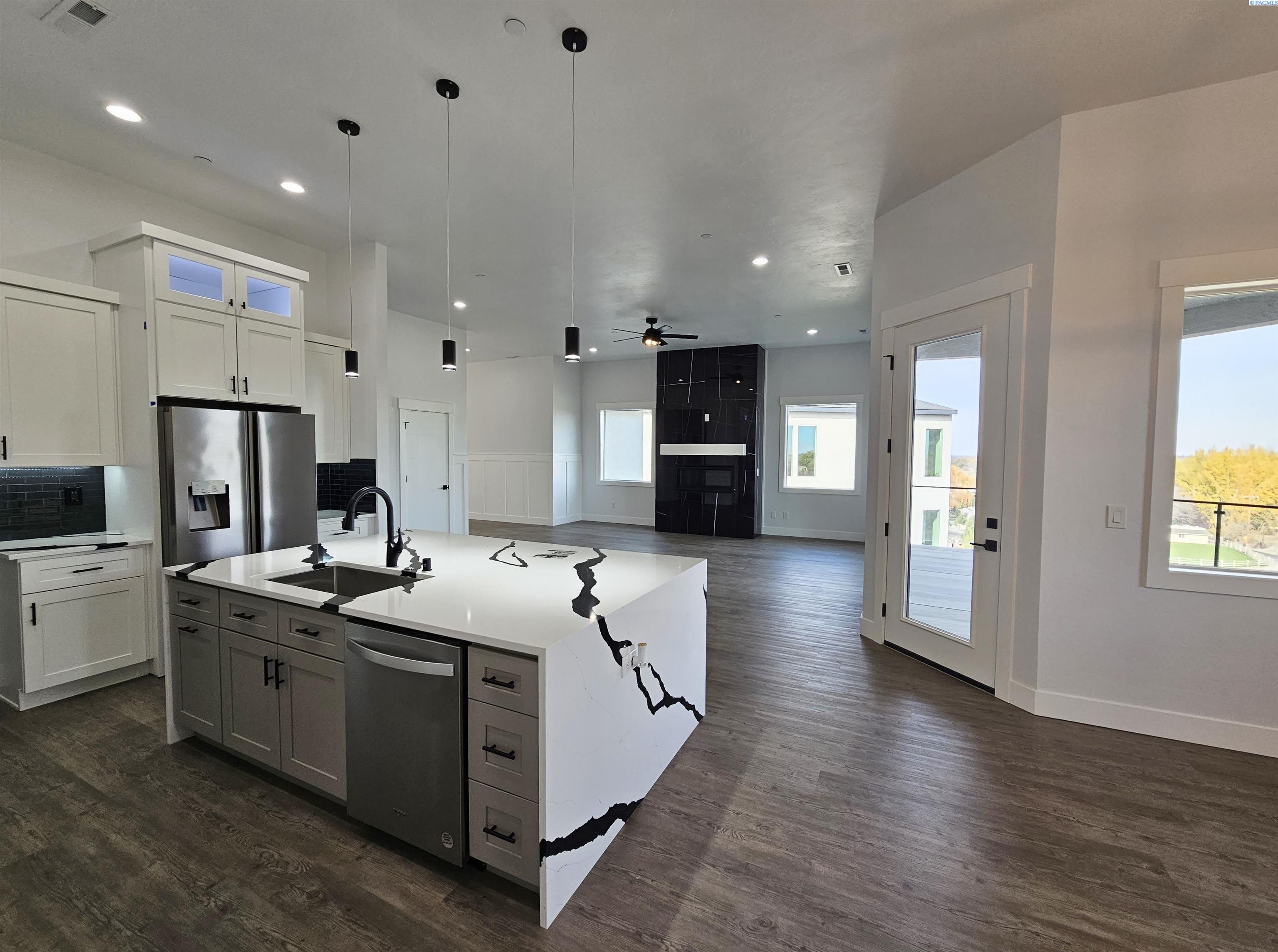 3202 Bing Street – photo 4