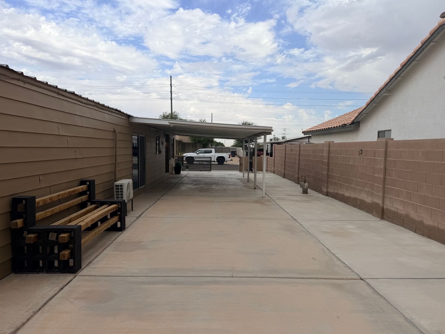 Fully Fenced 3 Bedroom Home With Covered Parking And Landscaped Property – photo 4