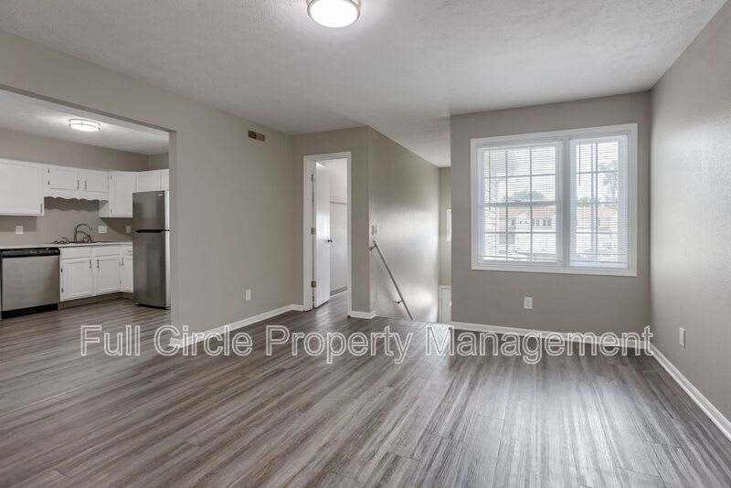 2710 N 1st St – photo 2