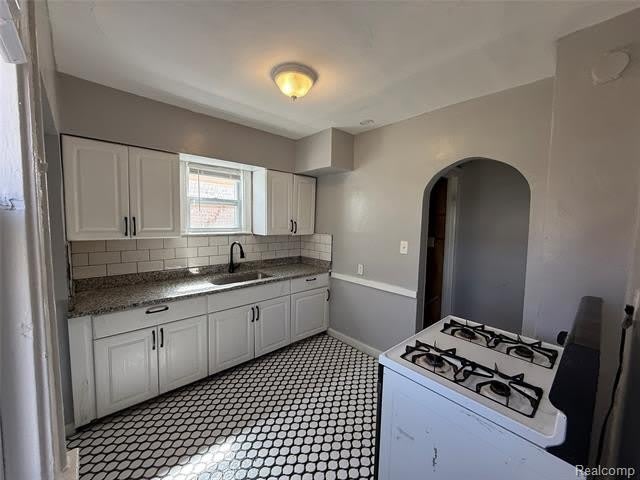 16206 Snowden Street – photo 4