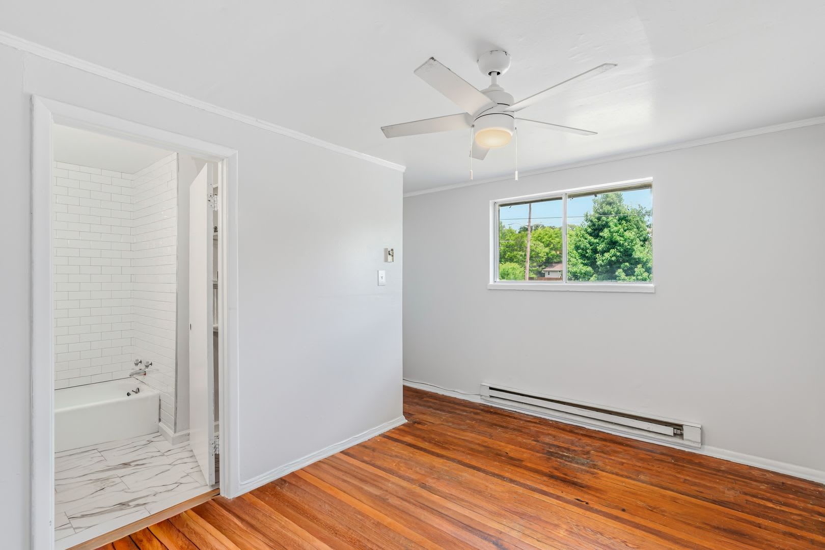 Knoxville 37917 Newly Renovated Throughout 1 Bedroom Apartment In Park Ridge – photo 3