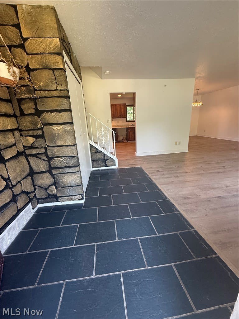 6580 Forest Glen Avenue – photo 4