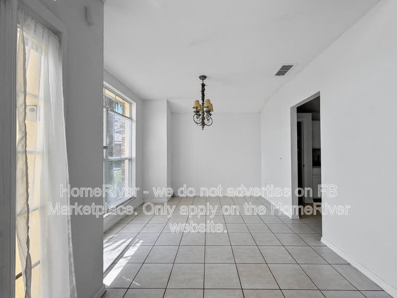 2932 Pembridge St – photo 3
