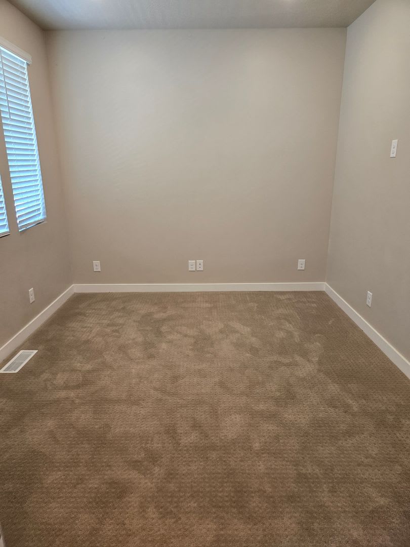 Beautiful 5 Bed 3.5 Bath in Lehi!! – photo 3