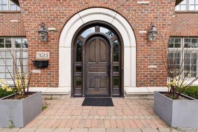 321 Aspen Road – photo 2