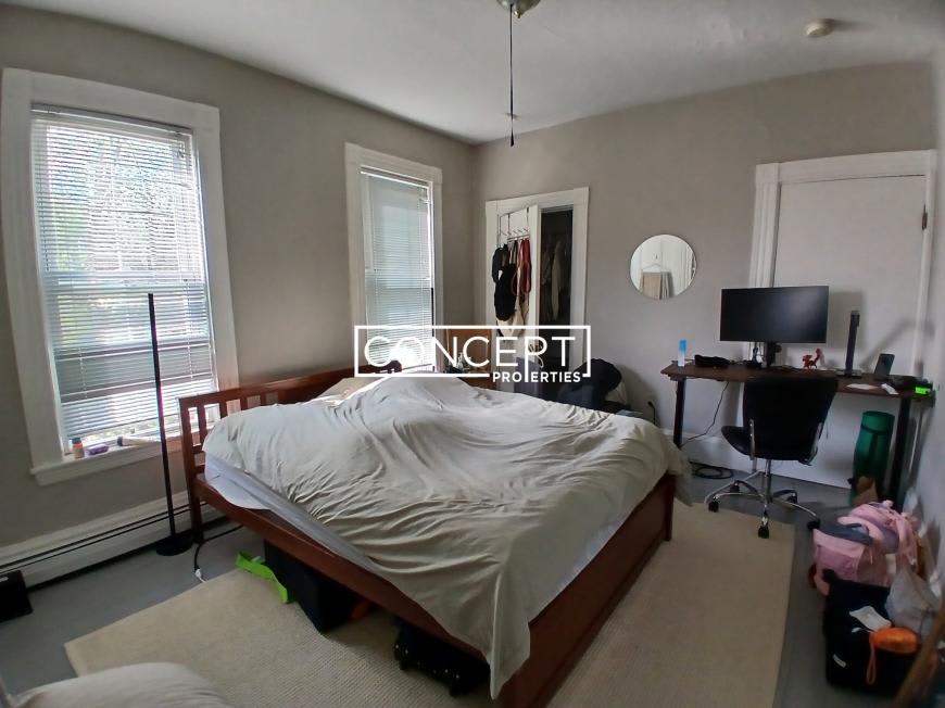 423 Franklin St. – photo 2