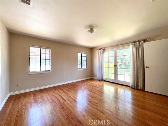 1855 Sharon Place – photo 3