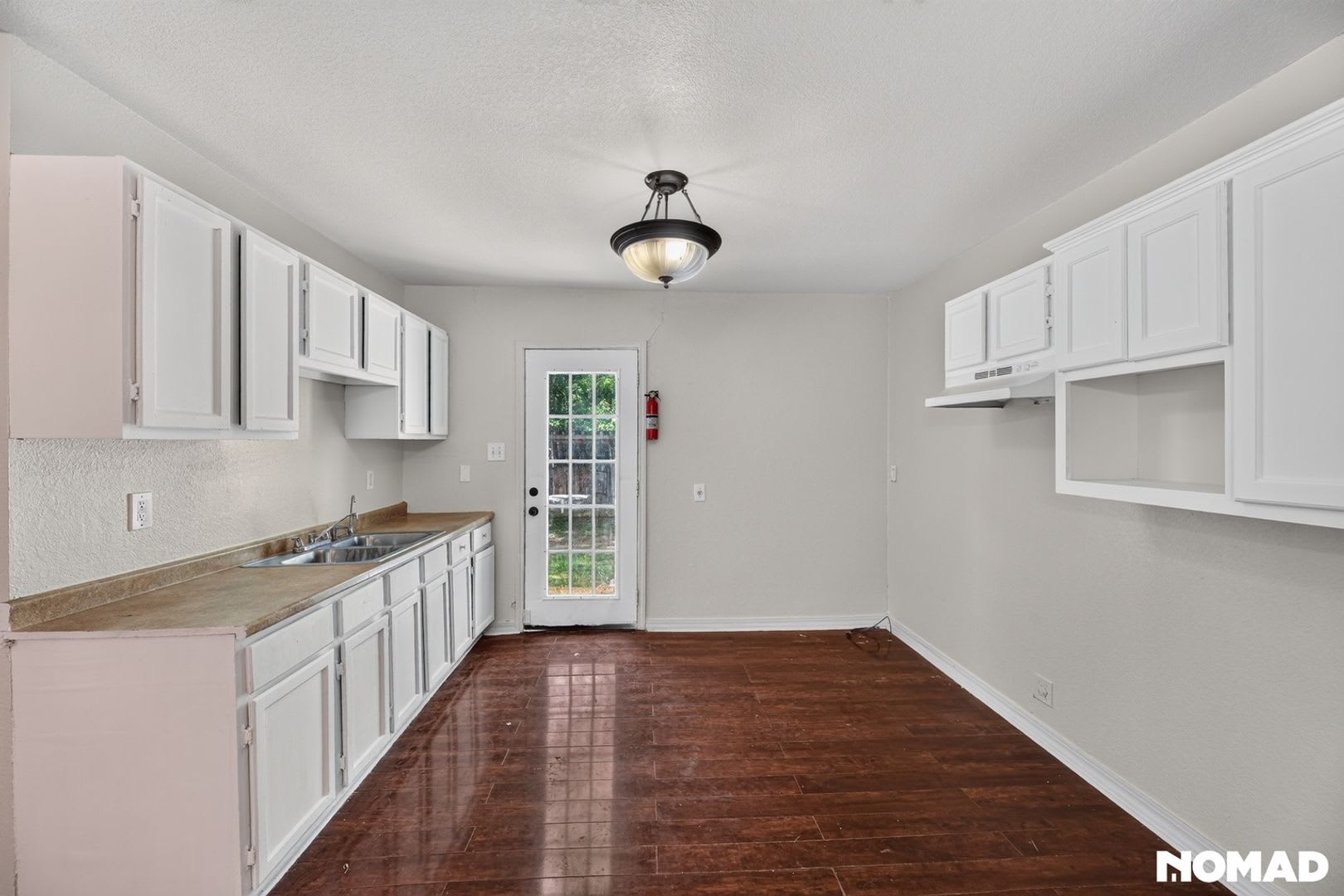 Charming 2BR House in San Antonio – photo 2