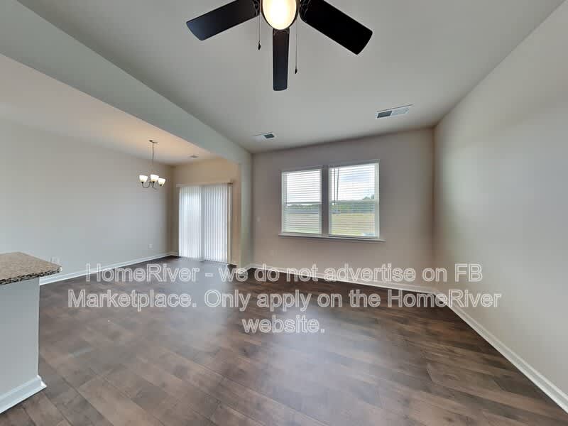 1054 Cornelia St – photo 4
