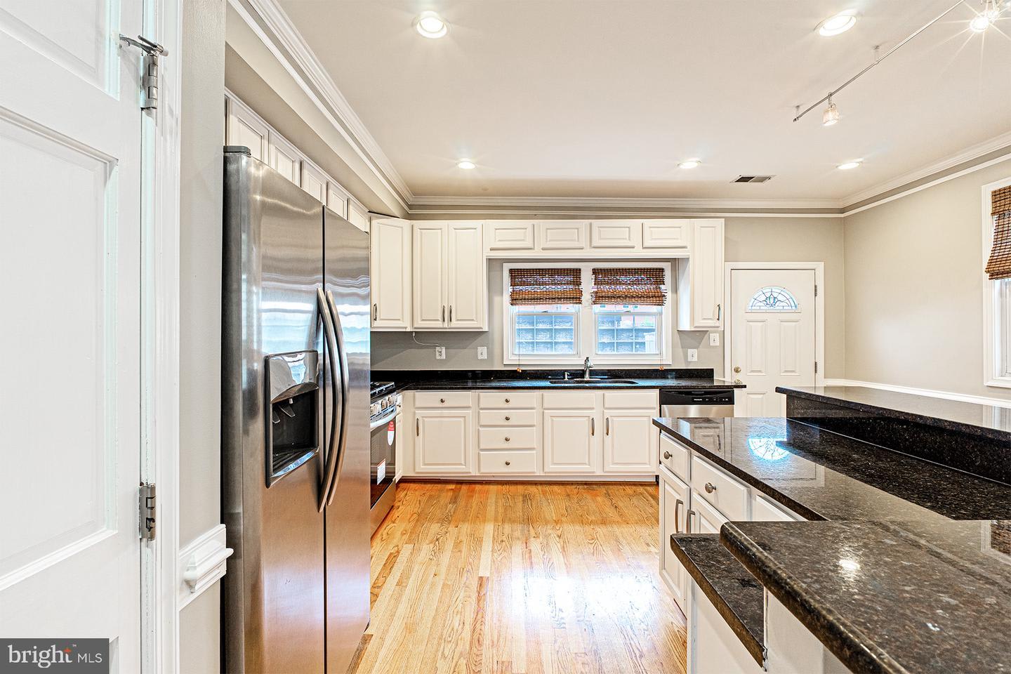 1535 Gales St Ne – photo 5