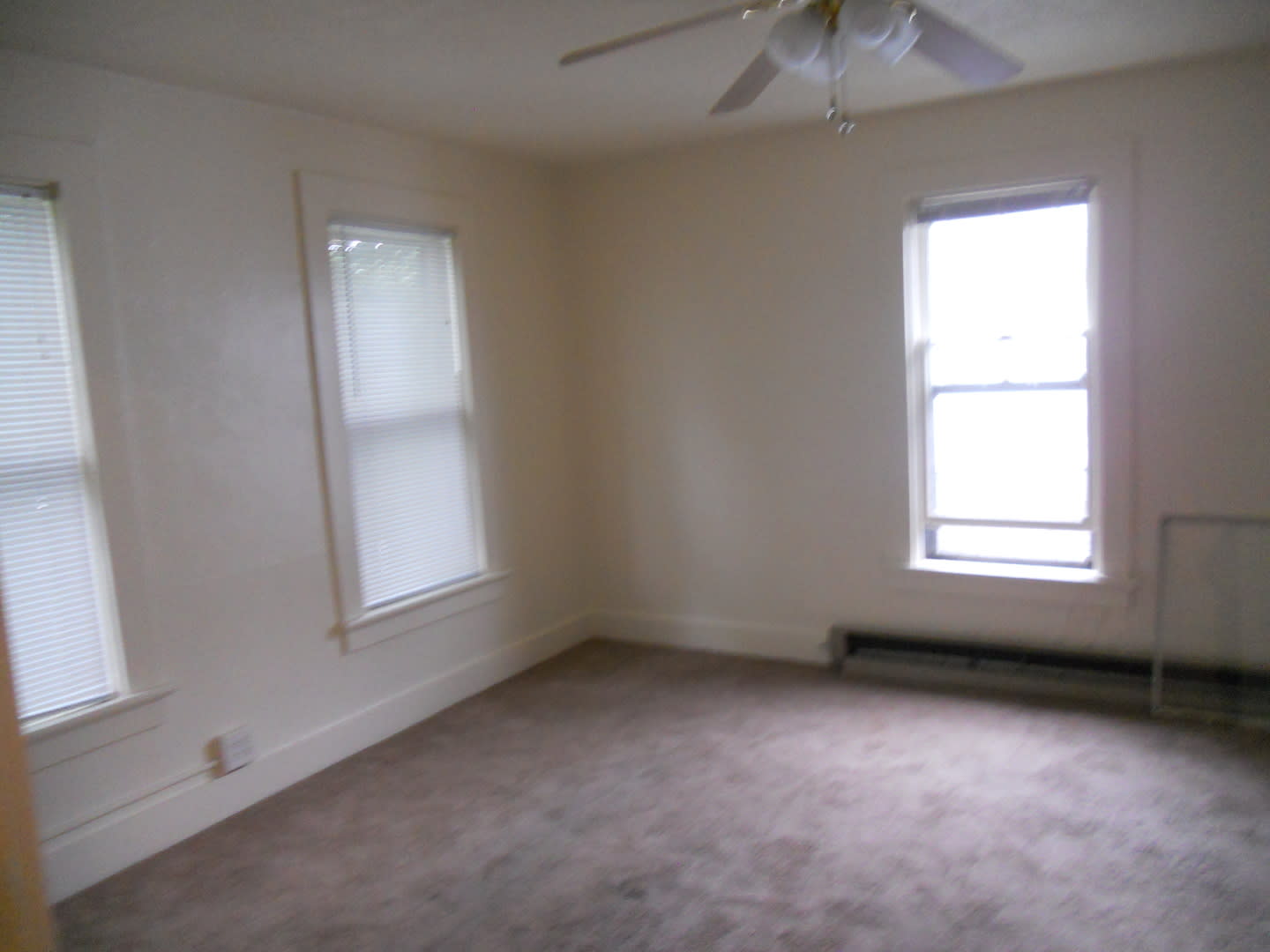 1 BR Apartment Near Downtown – photo 2