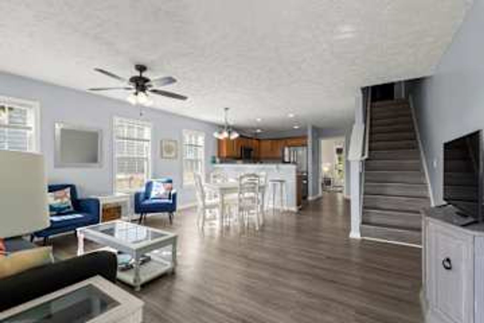 OFF SEASON RENTAL ONLY – photo 4
