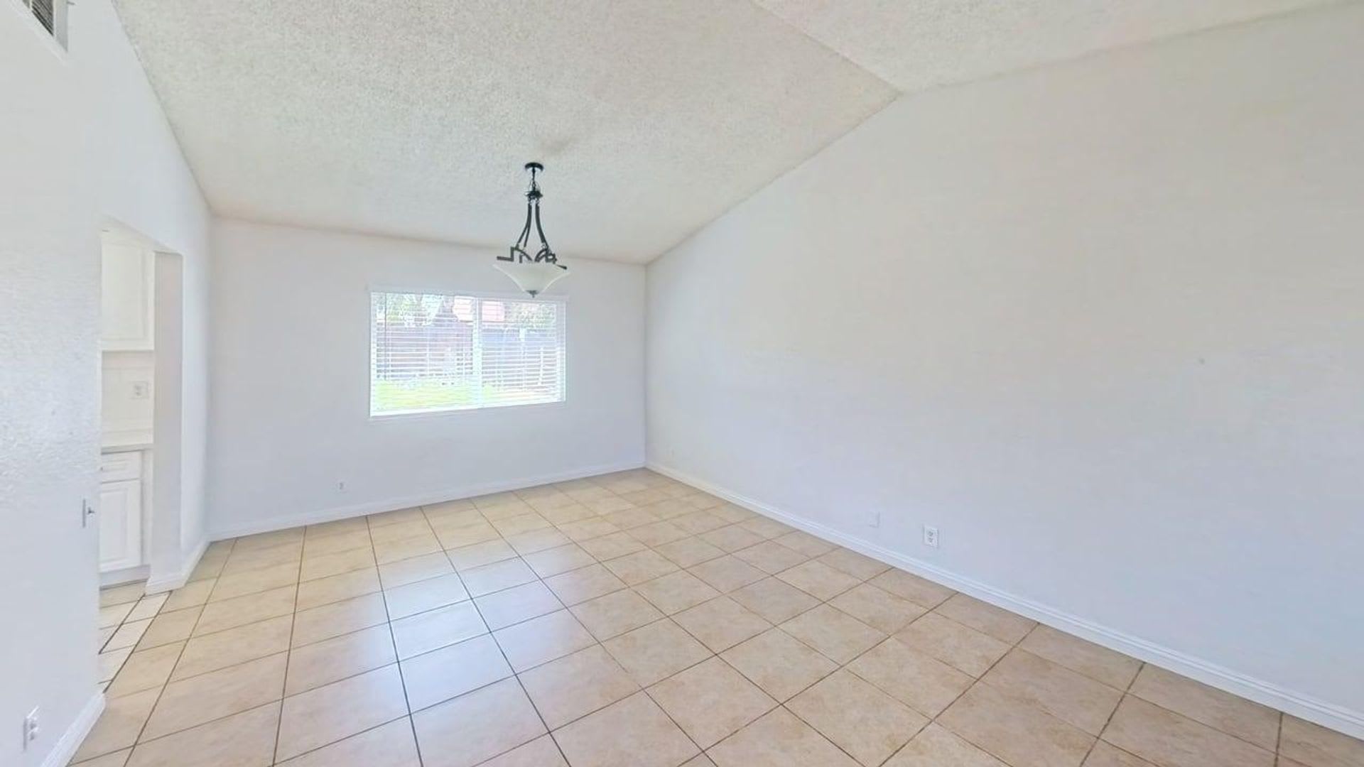 13677 Golden Eagle Ct Moreno Valley Ca 92553 Beautiful Home On A Quiet Cul De Sac With Spacious Living Modern Comfort – photo 5