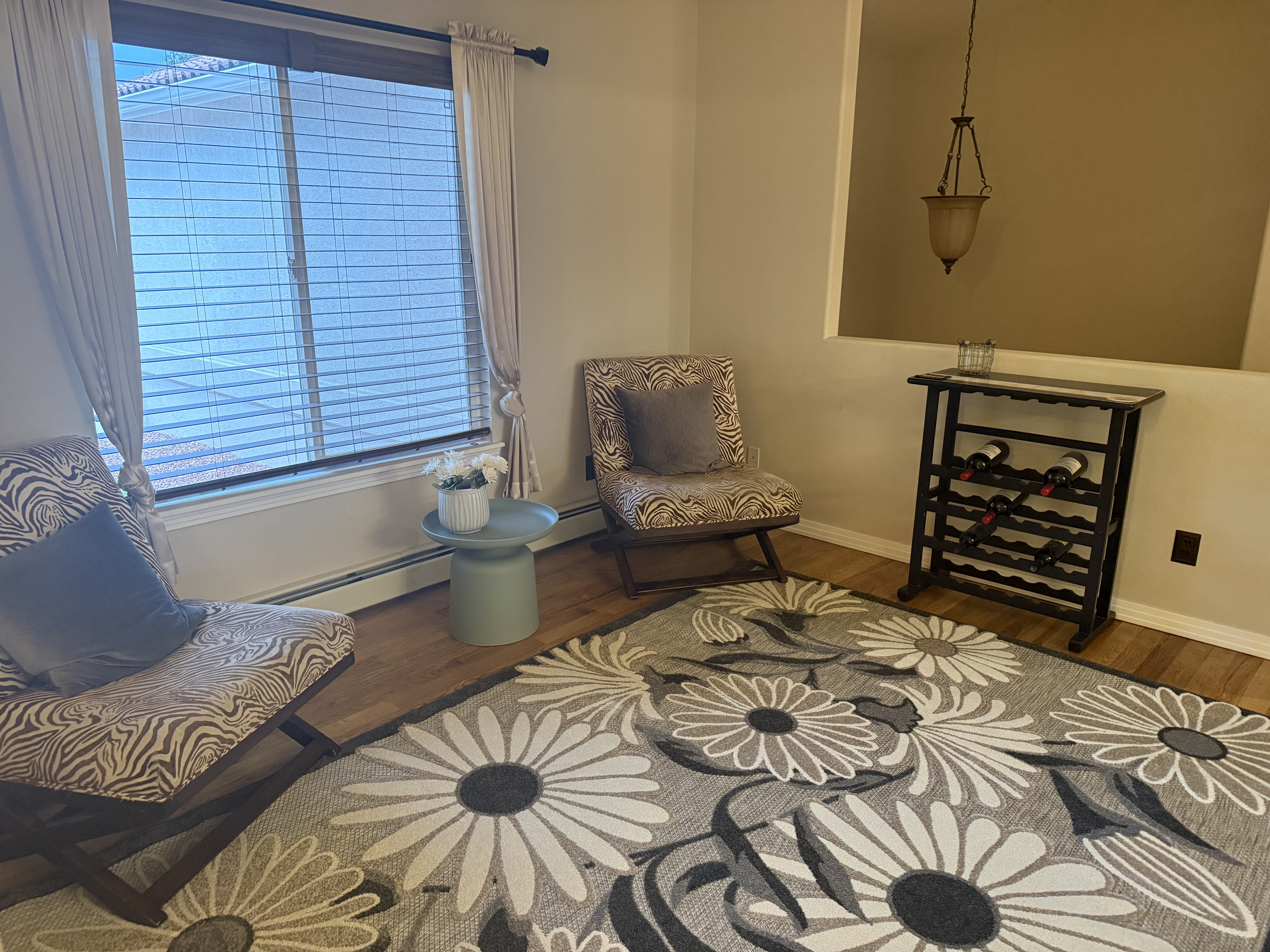 152 Las Lunas Street – photo 4
