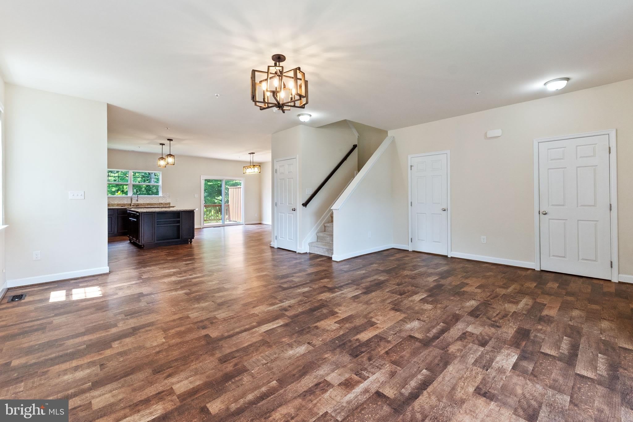 555 ENGLISH OAK Lane – photo 5
