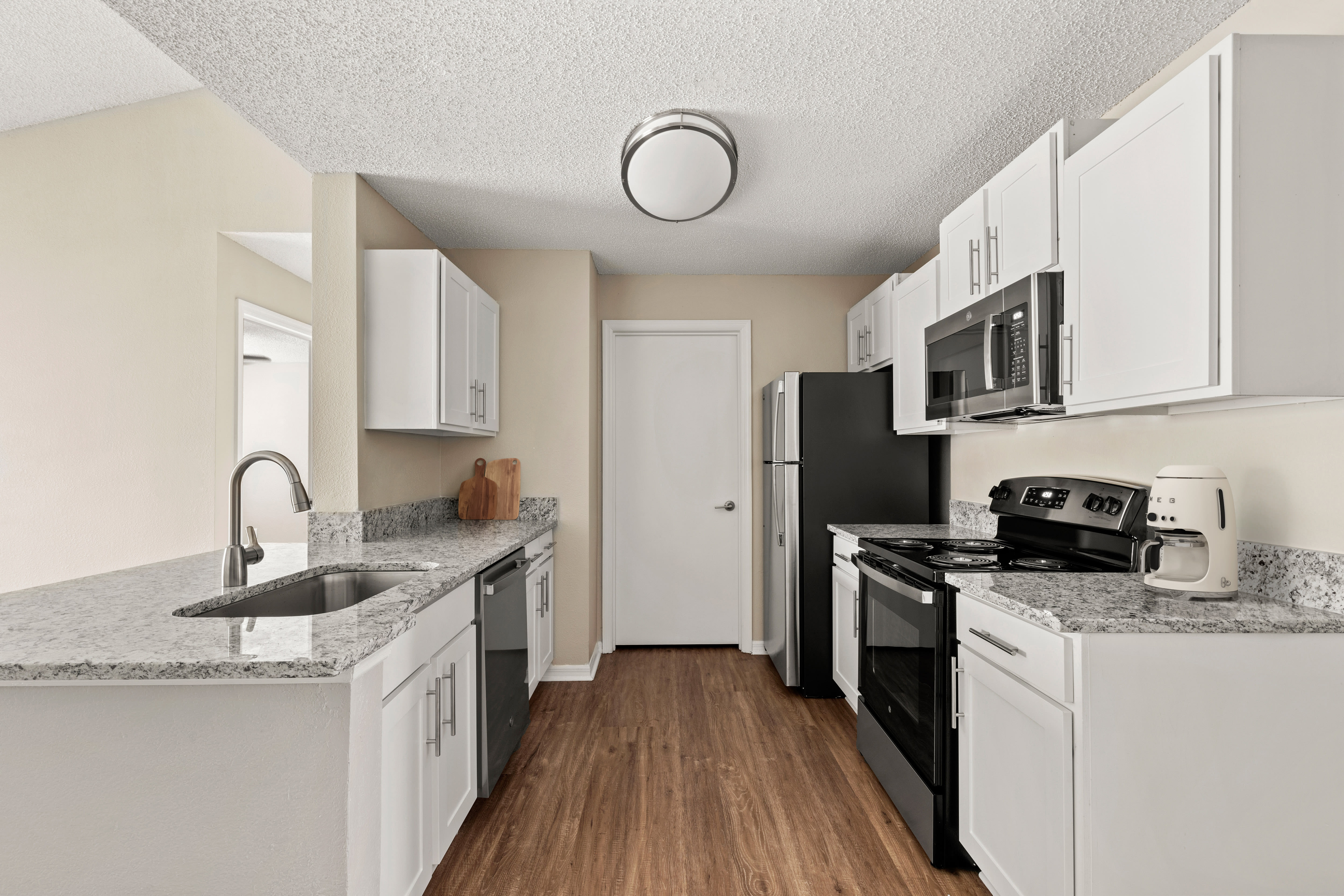 Dream Home – photo 3