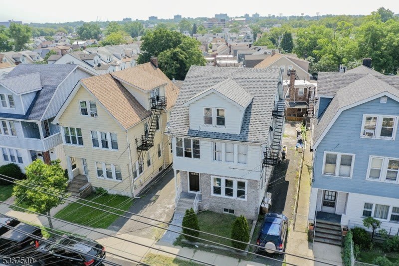 41 Grove St – photo 2