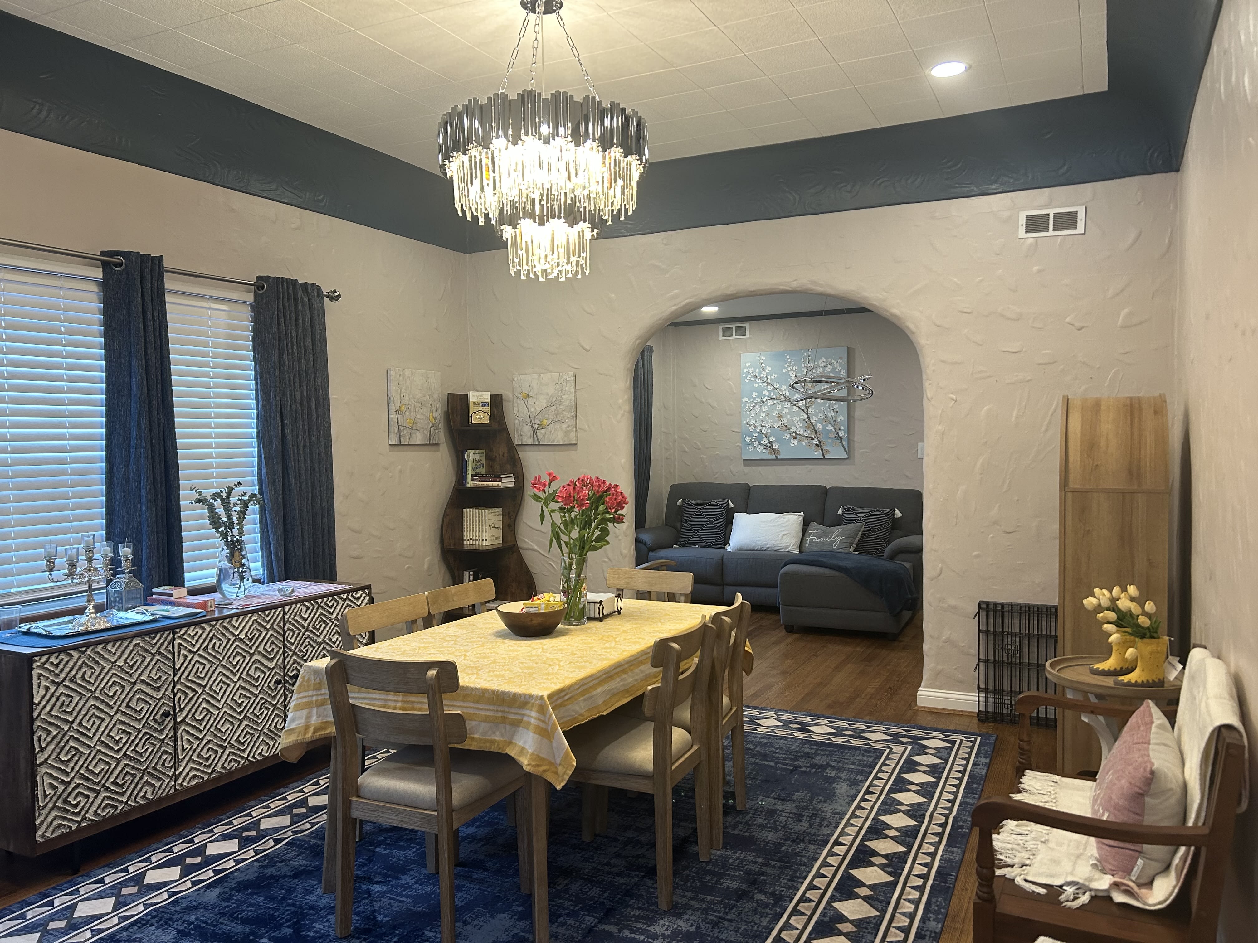 2523 Roanoke Ave – photo 3