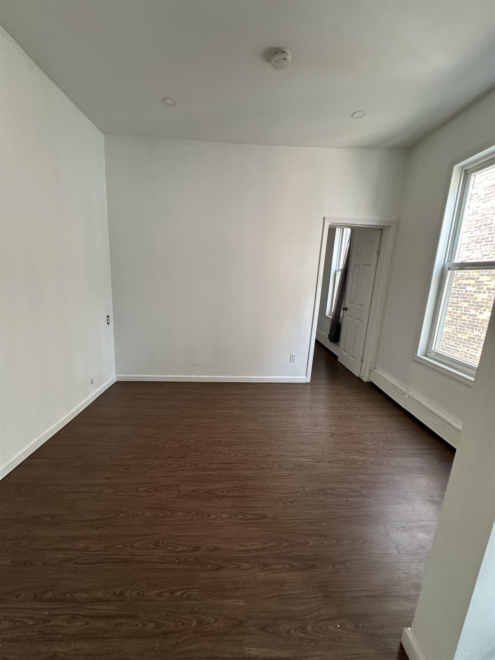 190 CLINTON AVE – photo 4