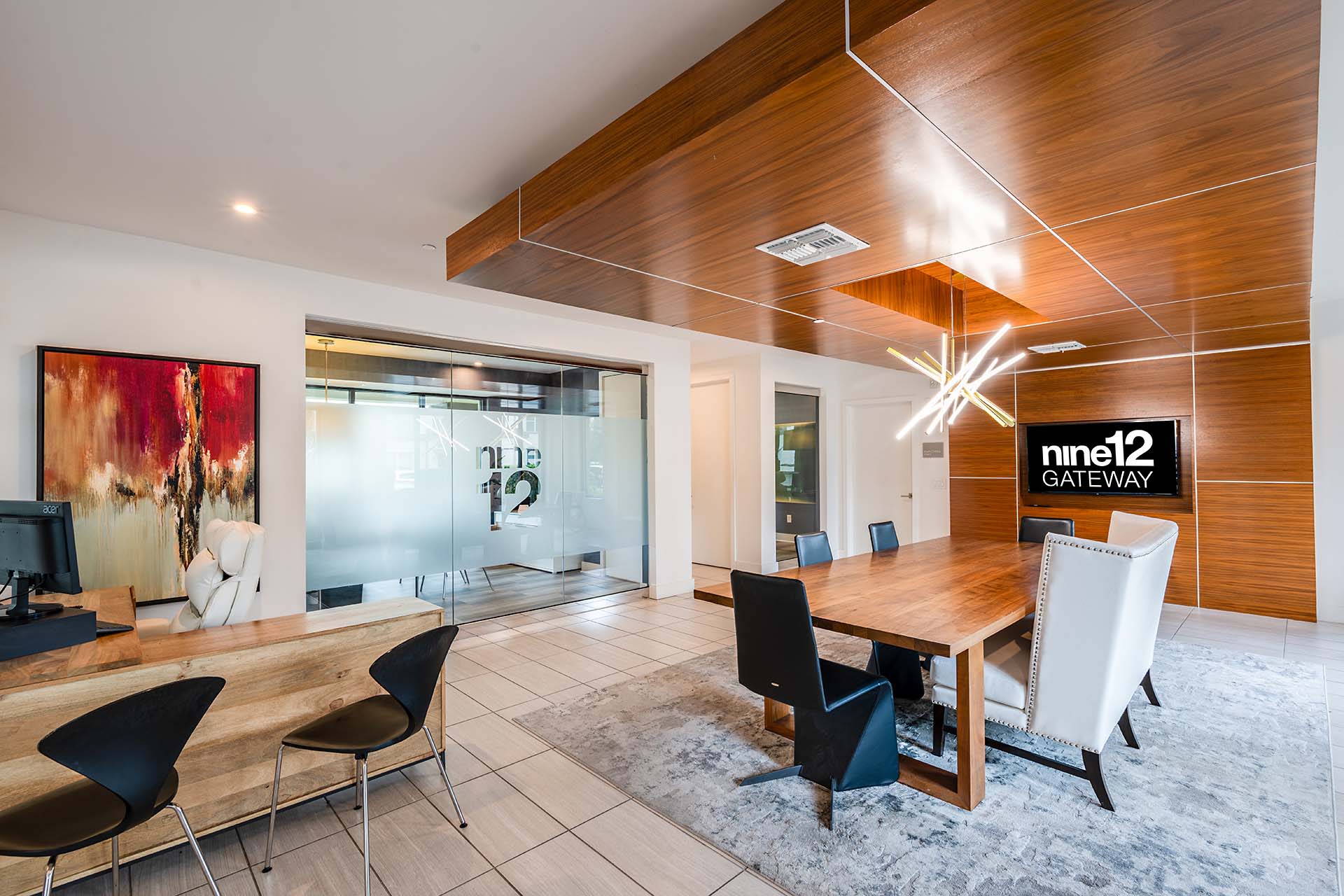 Nine 12 Gateway Apartments – photo 5