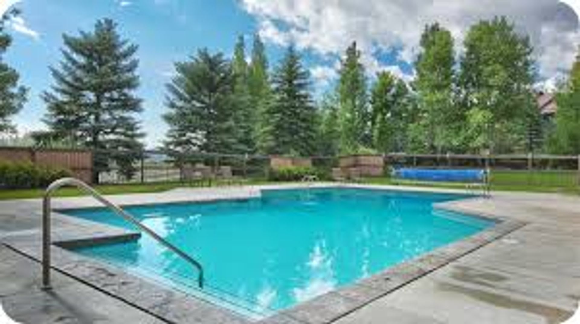 Powderwood Condo – photo 3