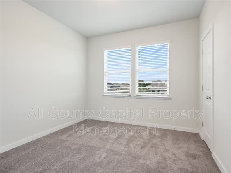 605 W South St N #82 – photo 5