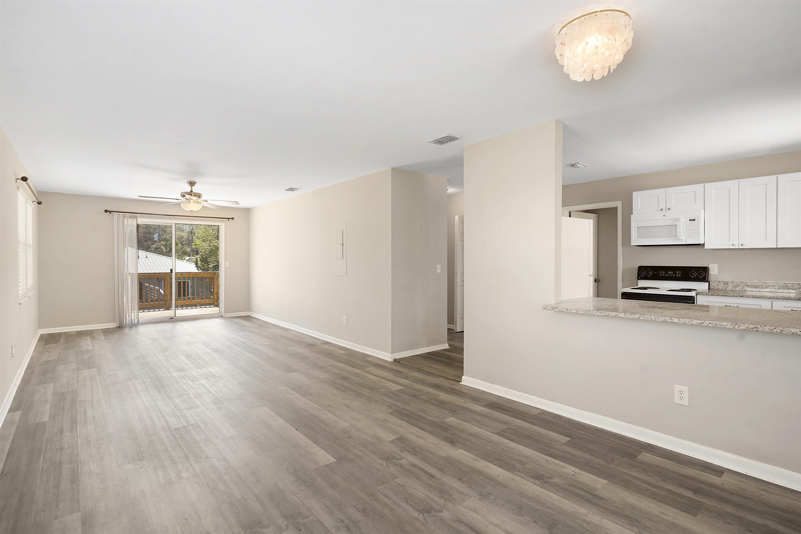207 9th Street – photo 3