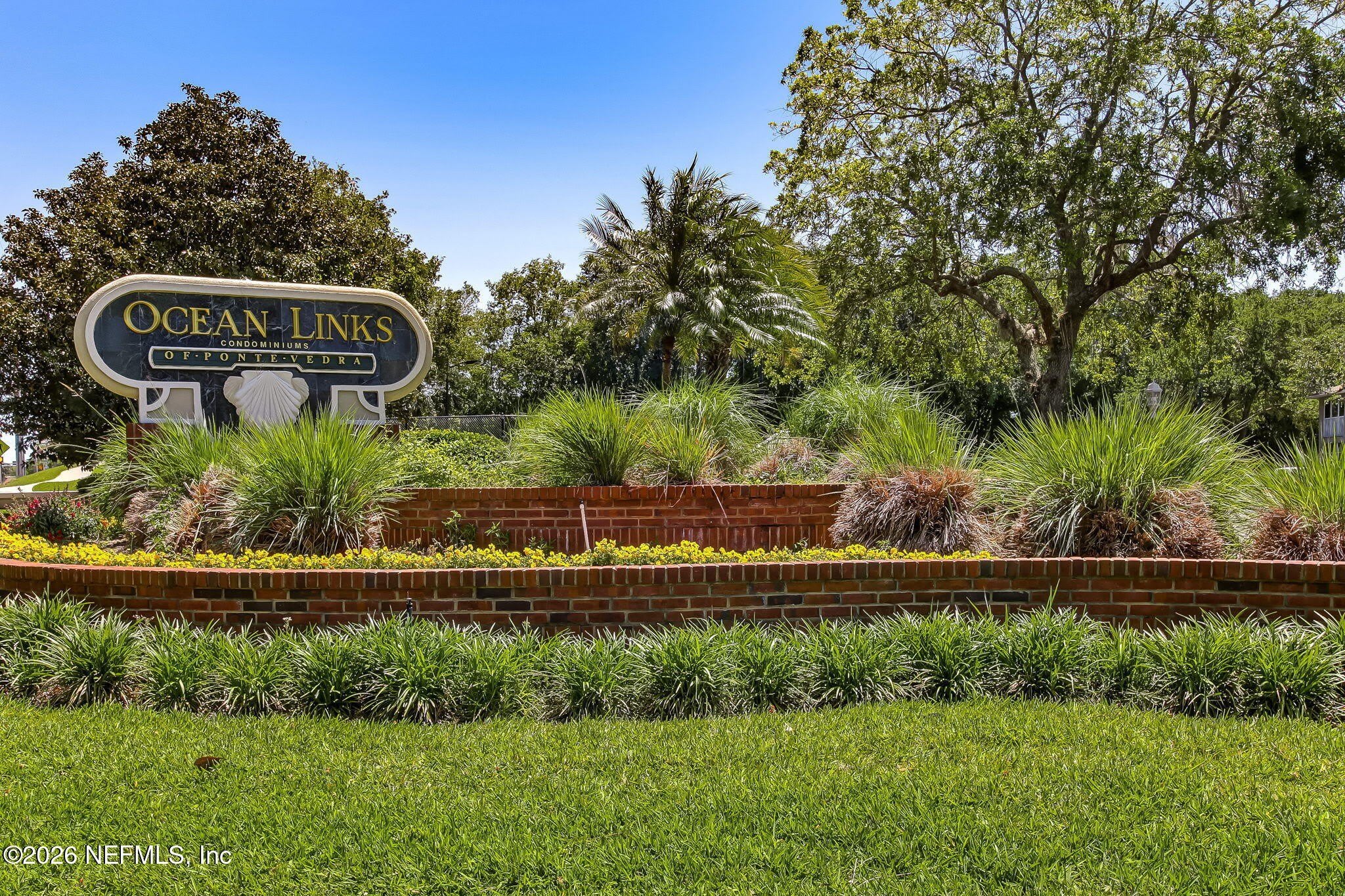 800 IRONWOOD Drive – photo 2