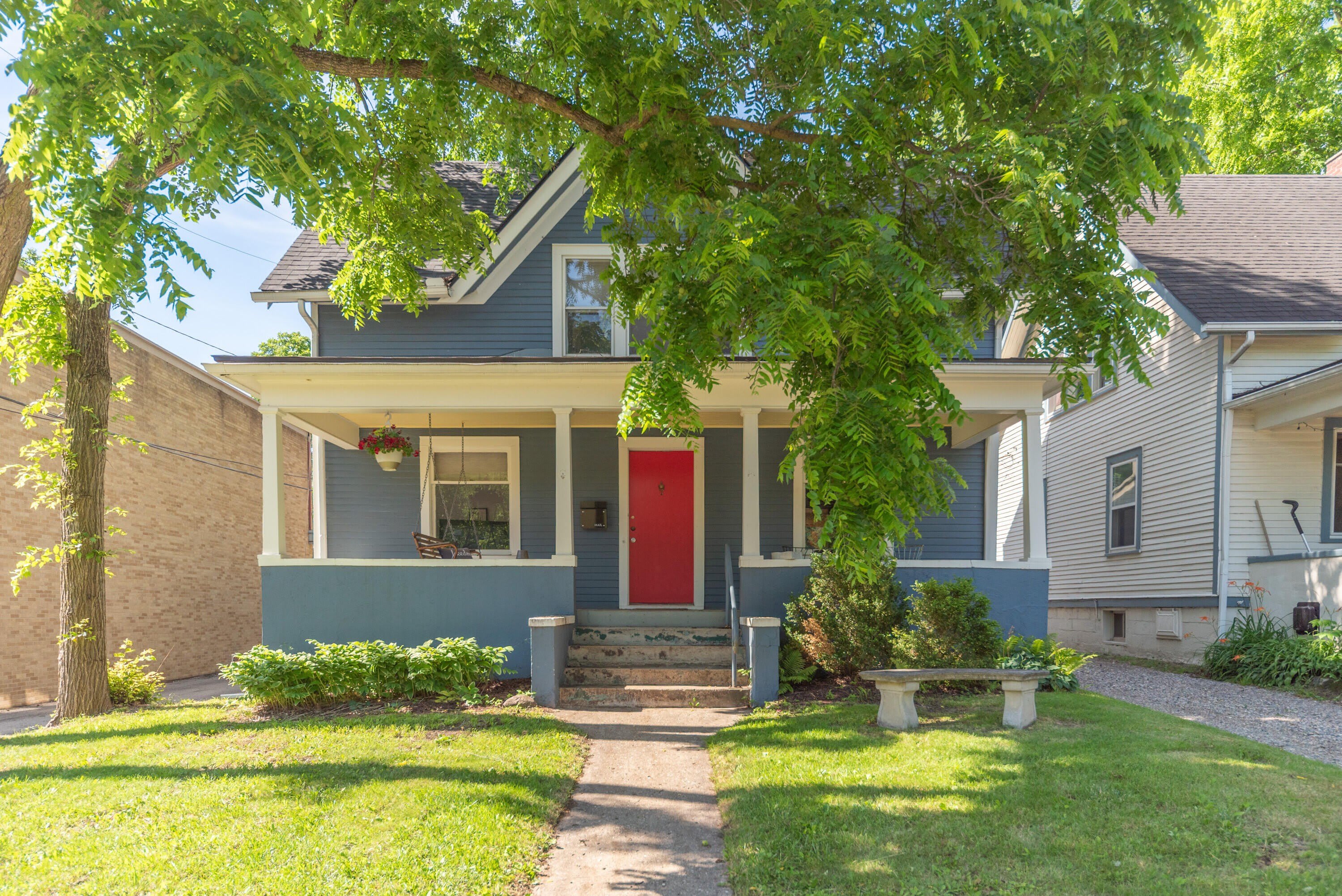 1123 W Huron Street – photo 1