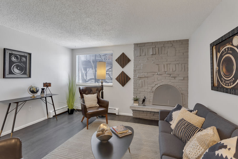 1430 Humboldt – photo 2