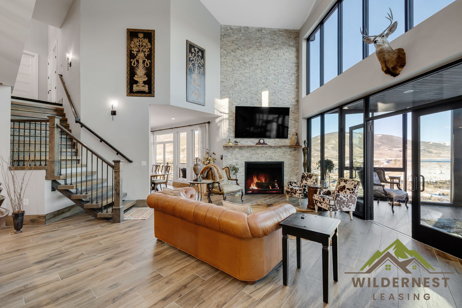 Stunning Luxury Mountain Home with Panoramic Views – photo 2