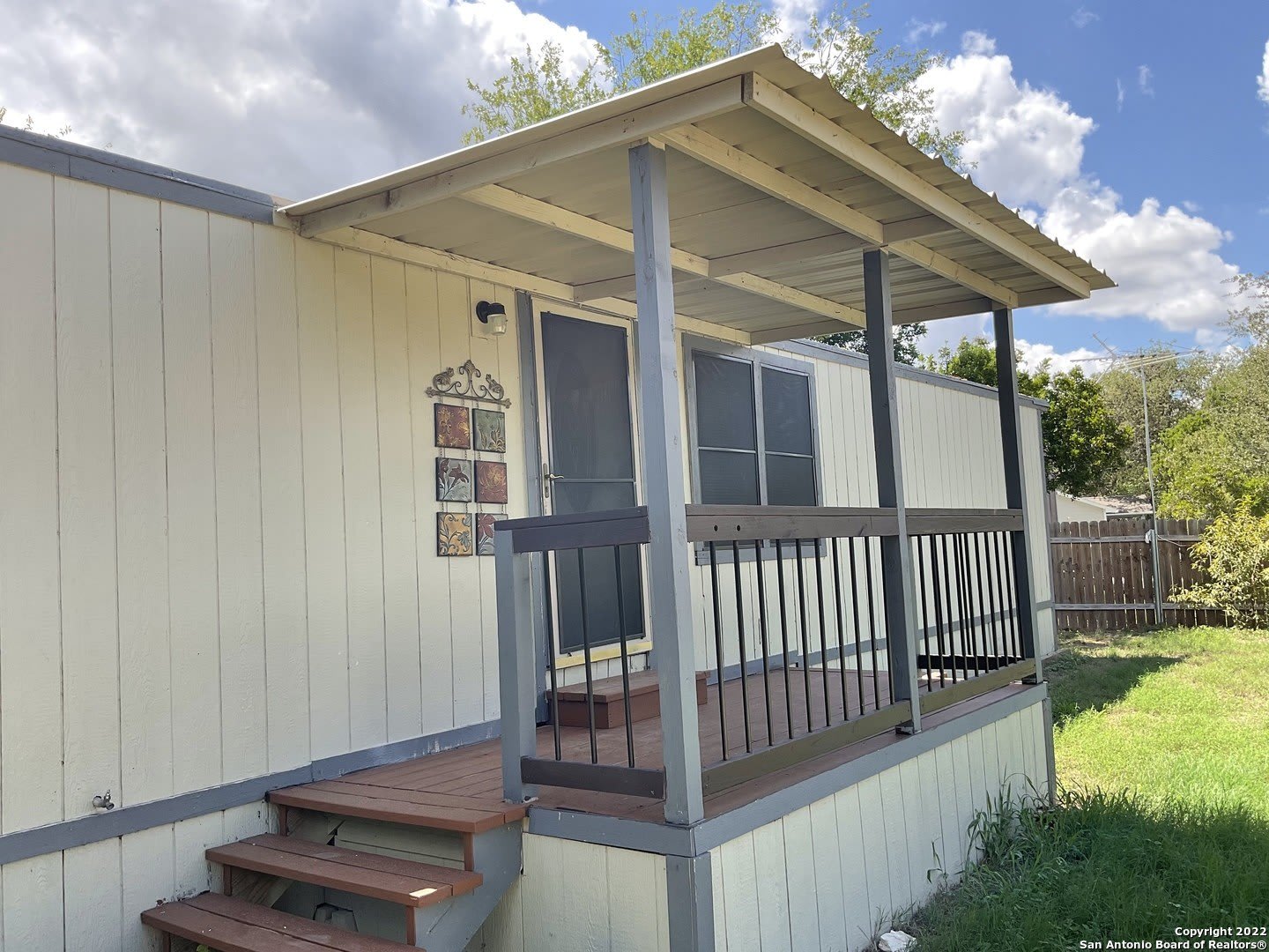 11916 GRAPEVINE ST – photo 2