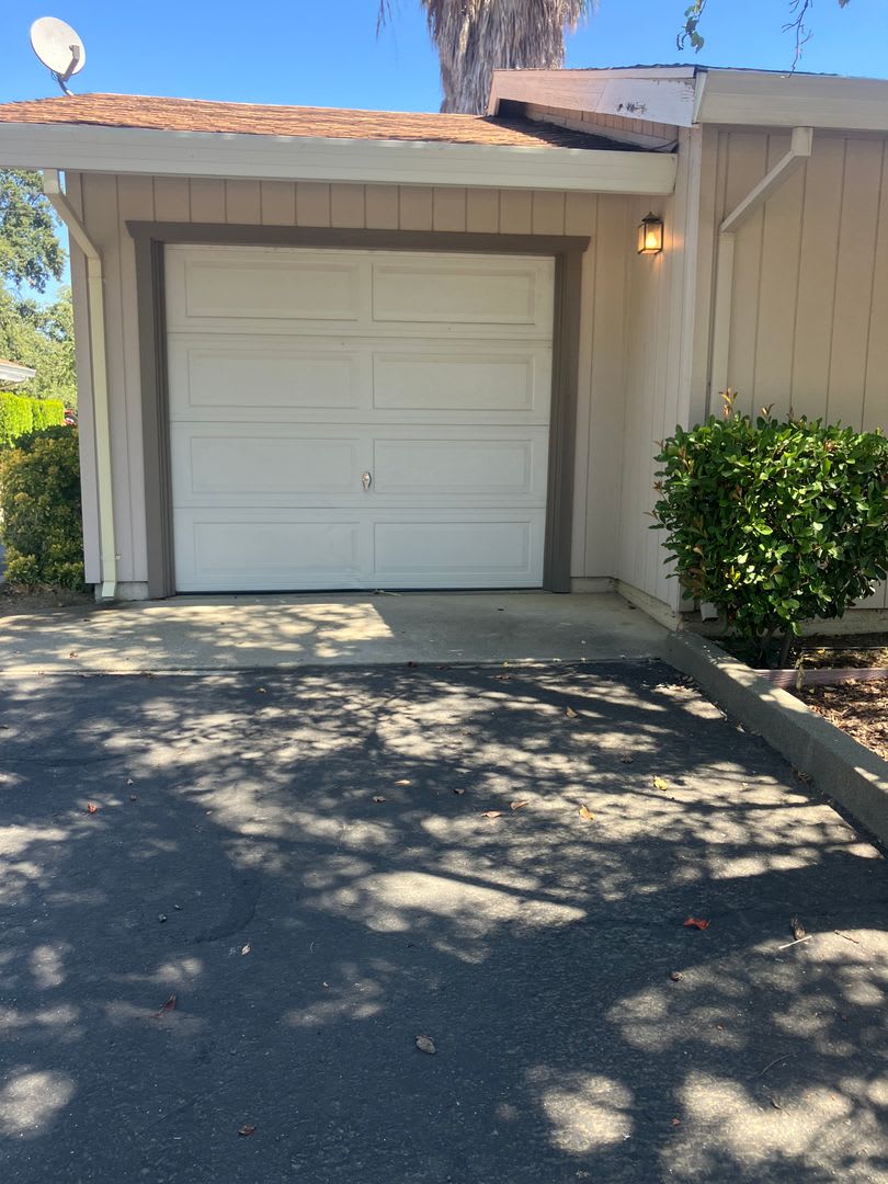 5251 Glide Drive – photo 2