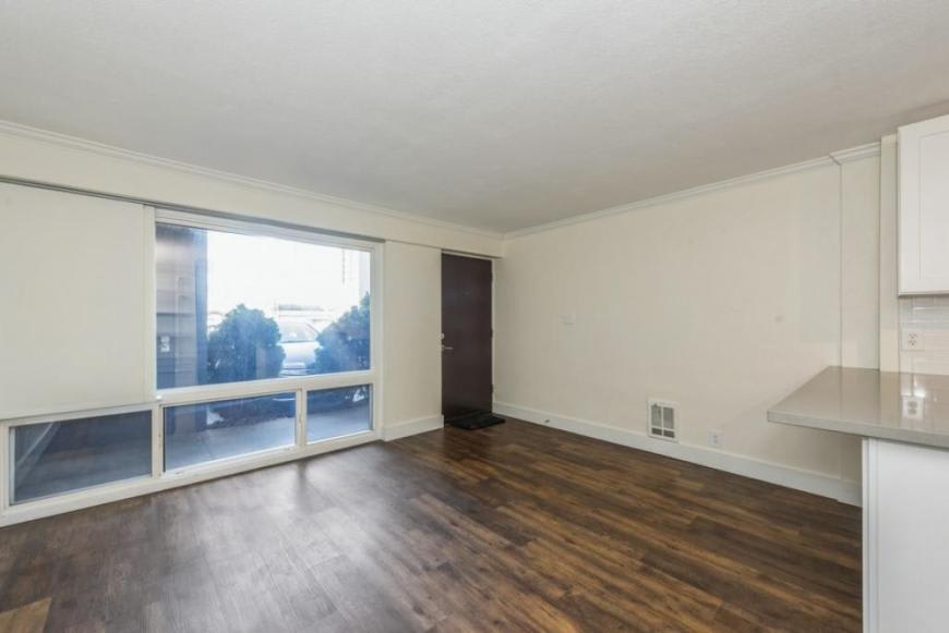 752 Bellevue Ave E – photo 3