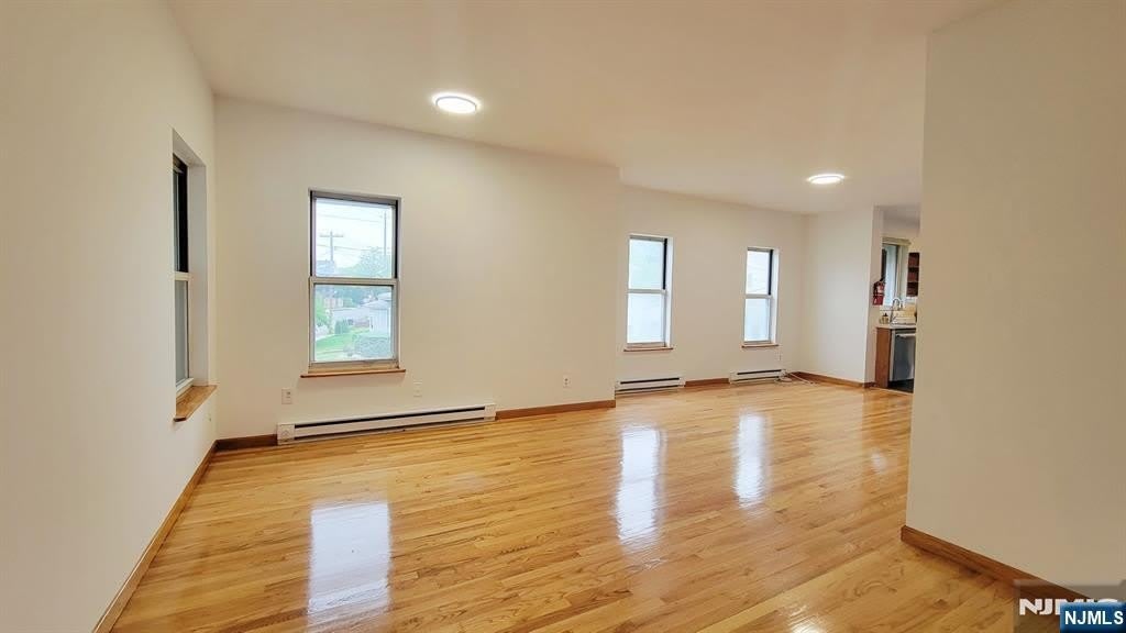 86 E Fort Lee Road – photo 2
