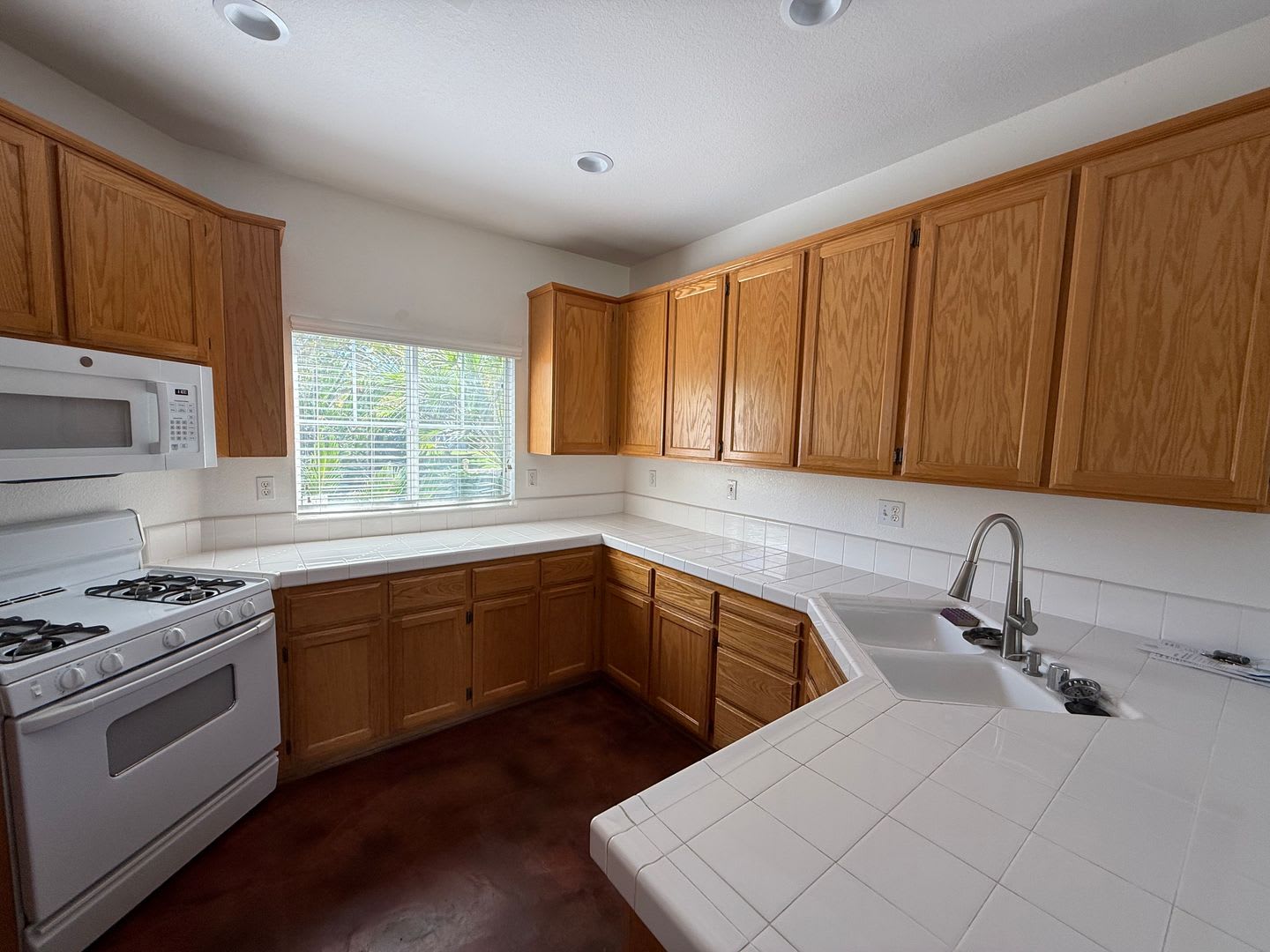 2368 Sansome St – photo 3