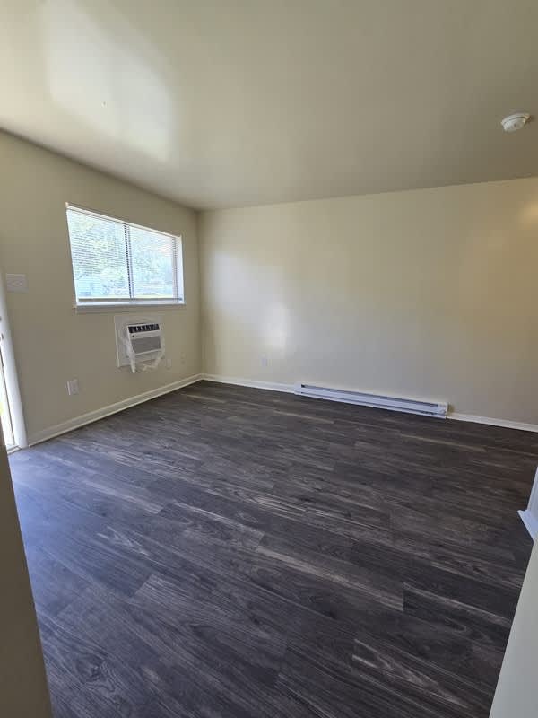 1814 Williamsburg Rd – photo 5