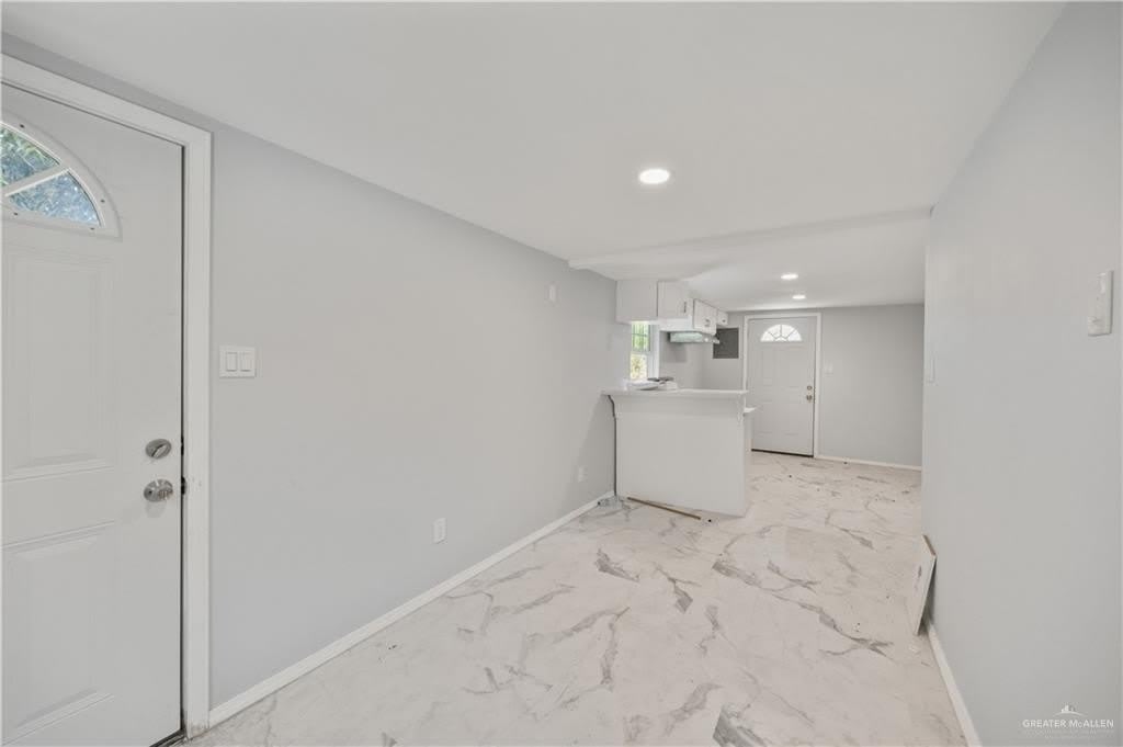 1406 N Glasscock Road – photo 3