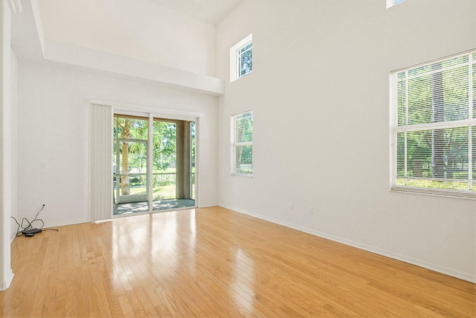 1405 Ridge Terrace – photo 4